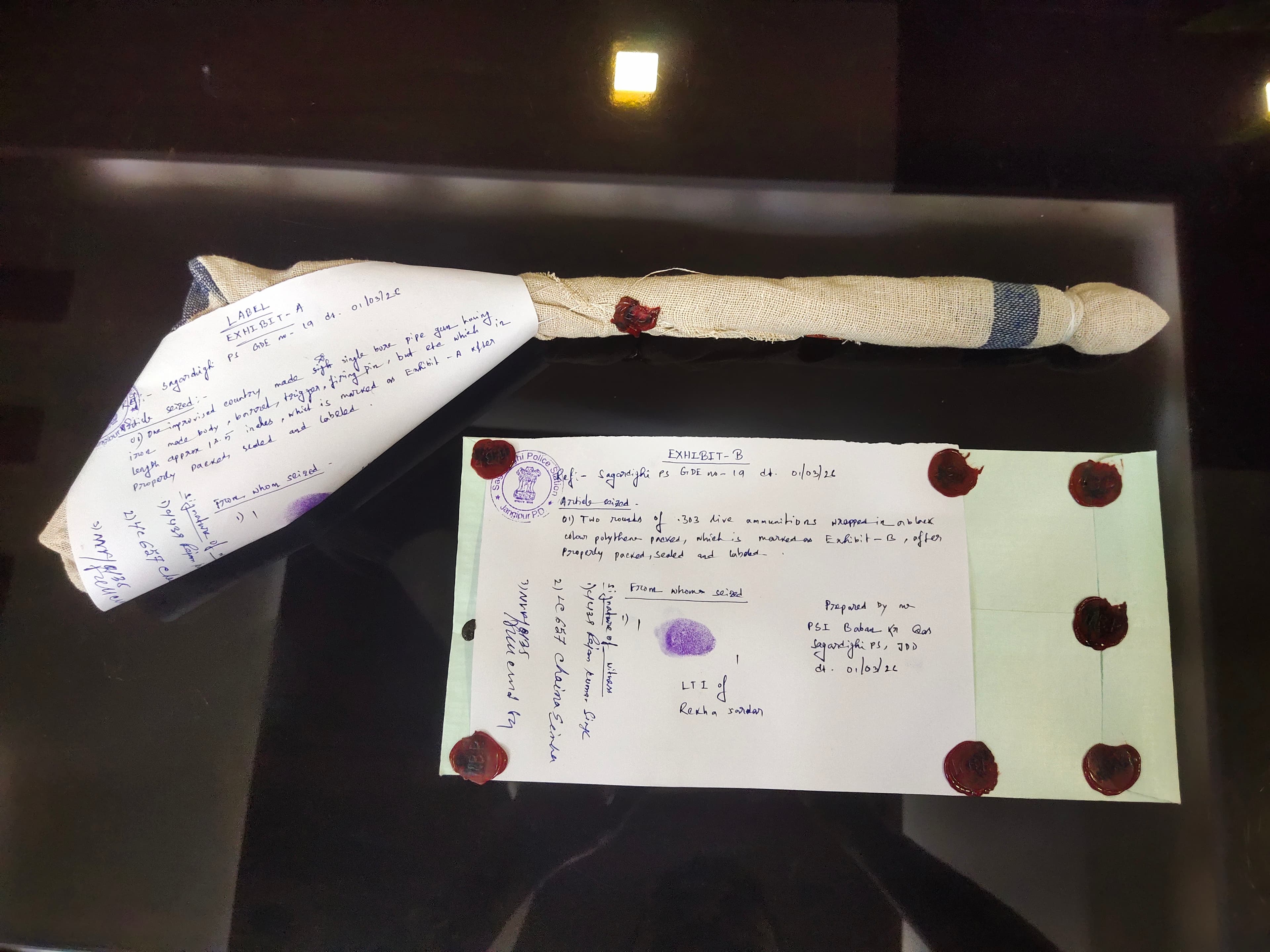 সাগরদীঘিতে আগ্নেয়াস্ত্র হাতবদলের আগেই পুলিশের হানা, গ্রেপ্তার ২